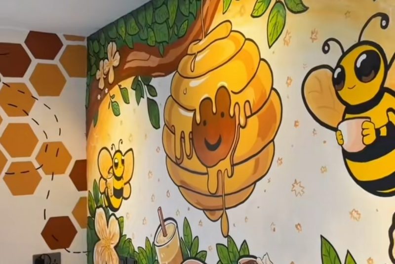 I Visited the Beehive Cafe, a New Cafe in Guzape with Signature Acai Bowls